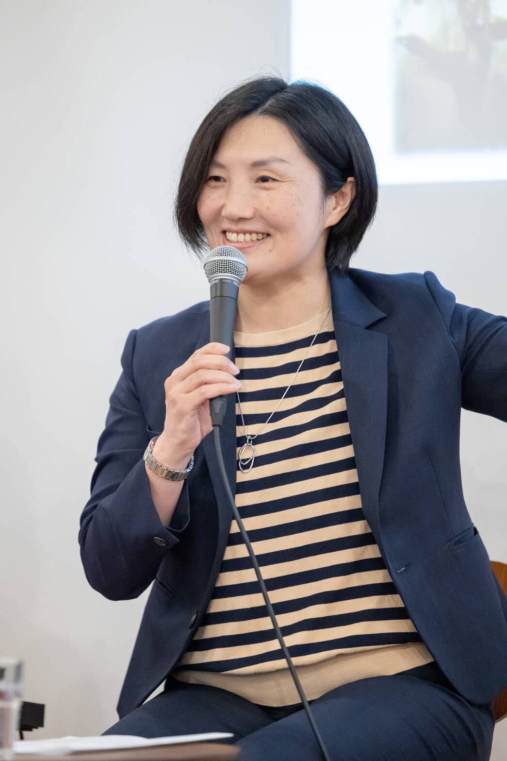 伏田綾 - 講演中の様子